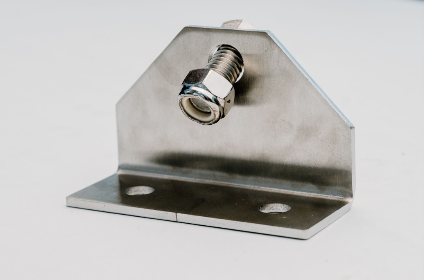 SWIVEL BRACKET (2